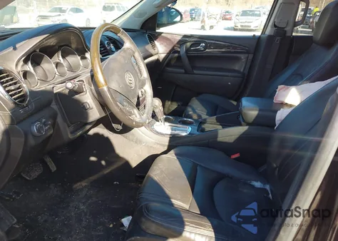 2017 Buick Enclave Premium z USA, uszkodzony, nr VIN 5GAKVCKD4HJ202391